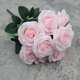 thumbnail image 1 of Xiao Hua Un ramo de 10 rosas color crema con capullos de 43 cm de largo. Rosa, 1 of 5