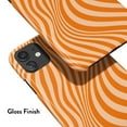thumbnail image 2 of Étui pour iPhone GROOVY LINES ORANGE, iPhone 16 Plus, 2 of 7