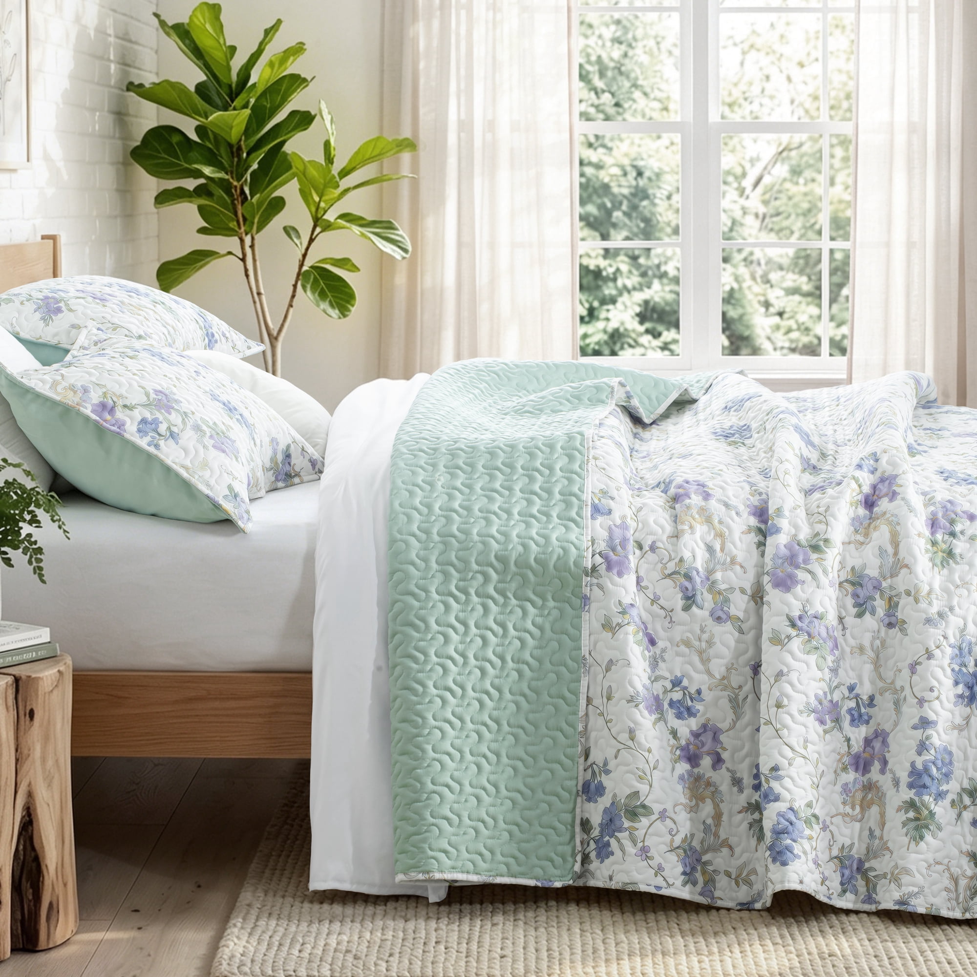 Exclusivo Mezcla Floral Quilt King Size, Faint Yellow King Size Quilt Bedding Set with Purple Floral and Vine Pattern, Reversible Lightweight Bedspreads Coverlets (104"x96")