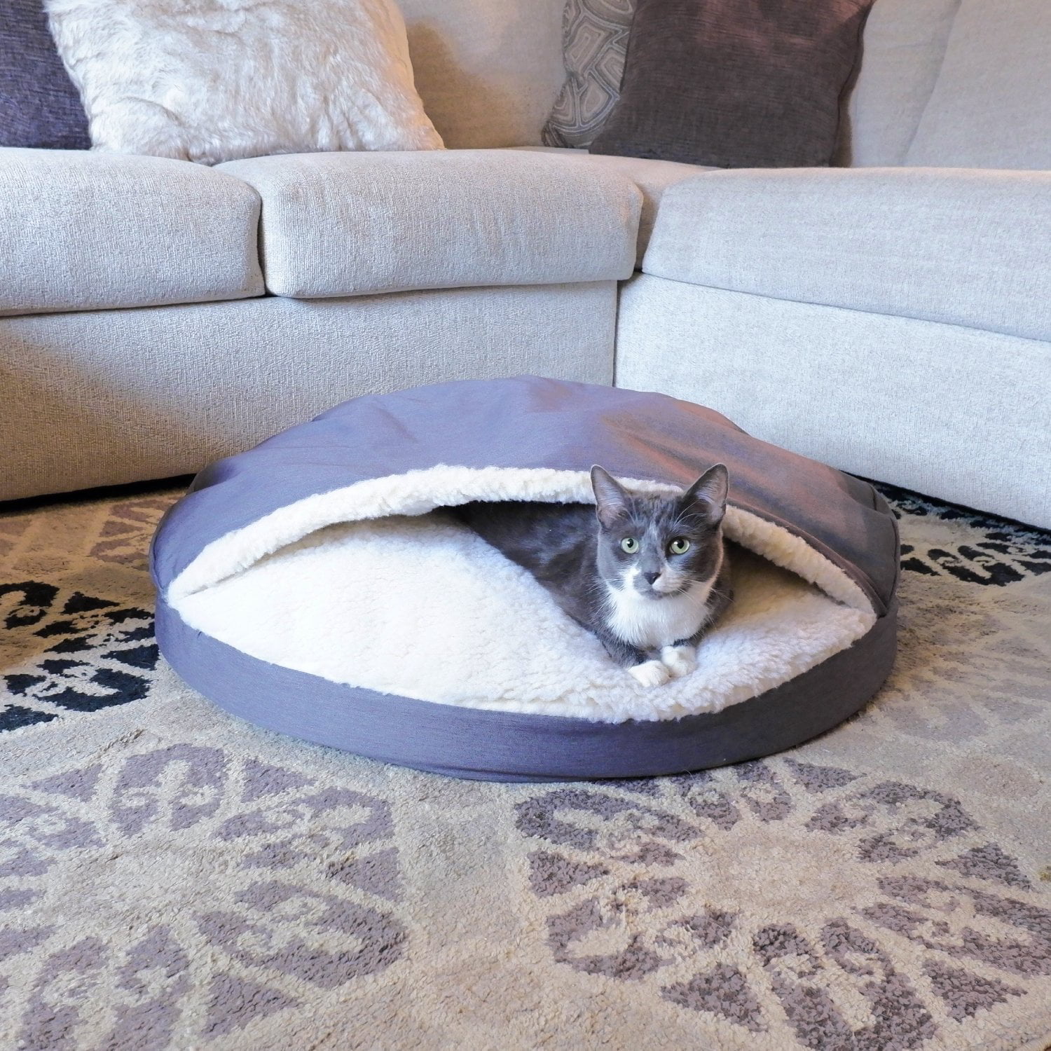 Snoozer Cozy Cave for cats