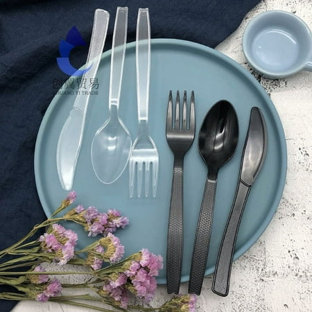 

2 Sets Party Disposable Dinner Cutters One-time Eating Cutters One-time Plastic Steak Cutters