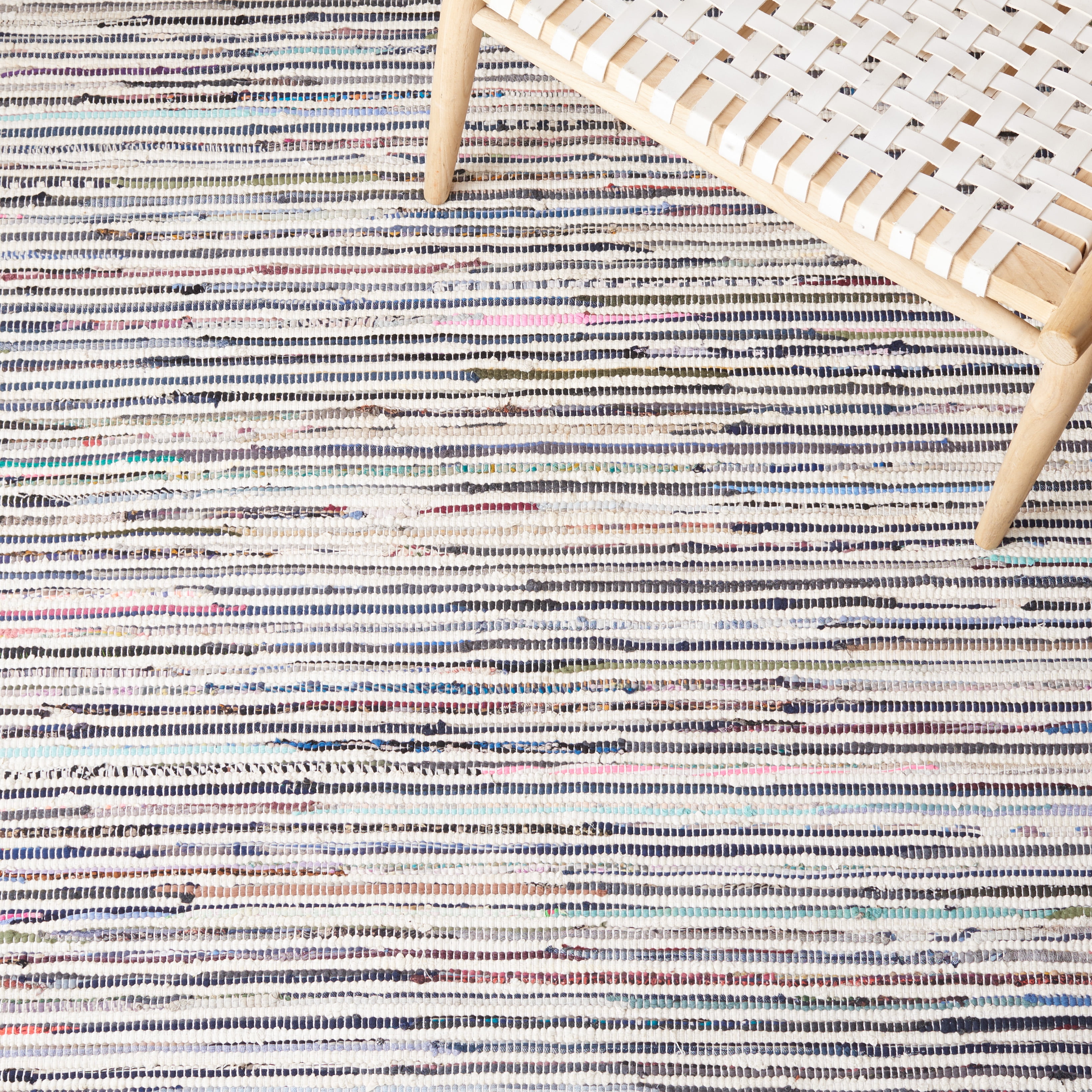 SAFAVIEH Rag Skylar Striped Cotton Area Rug, Ivory/Multi, 6' x 6' Round
