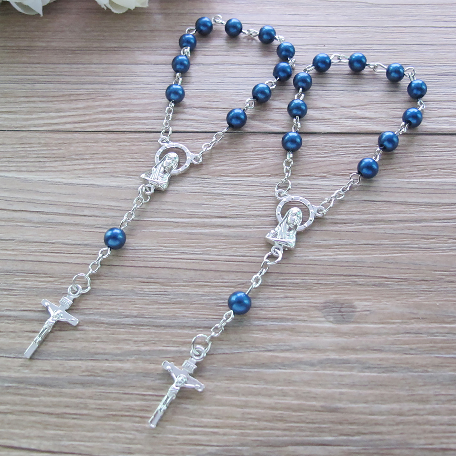 Baby Shower Birthday Baptism Tatuo 2 Pieces Praying Baby Metal Cross Silver Girl and Boy Wall Cross Metal Baby Wall Cross for First Holy Communion