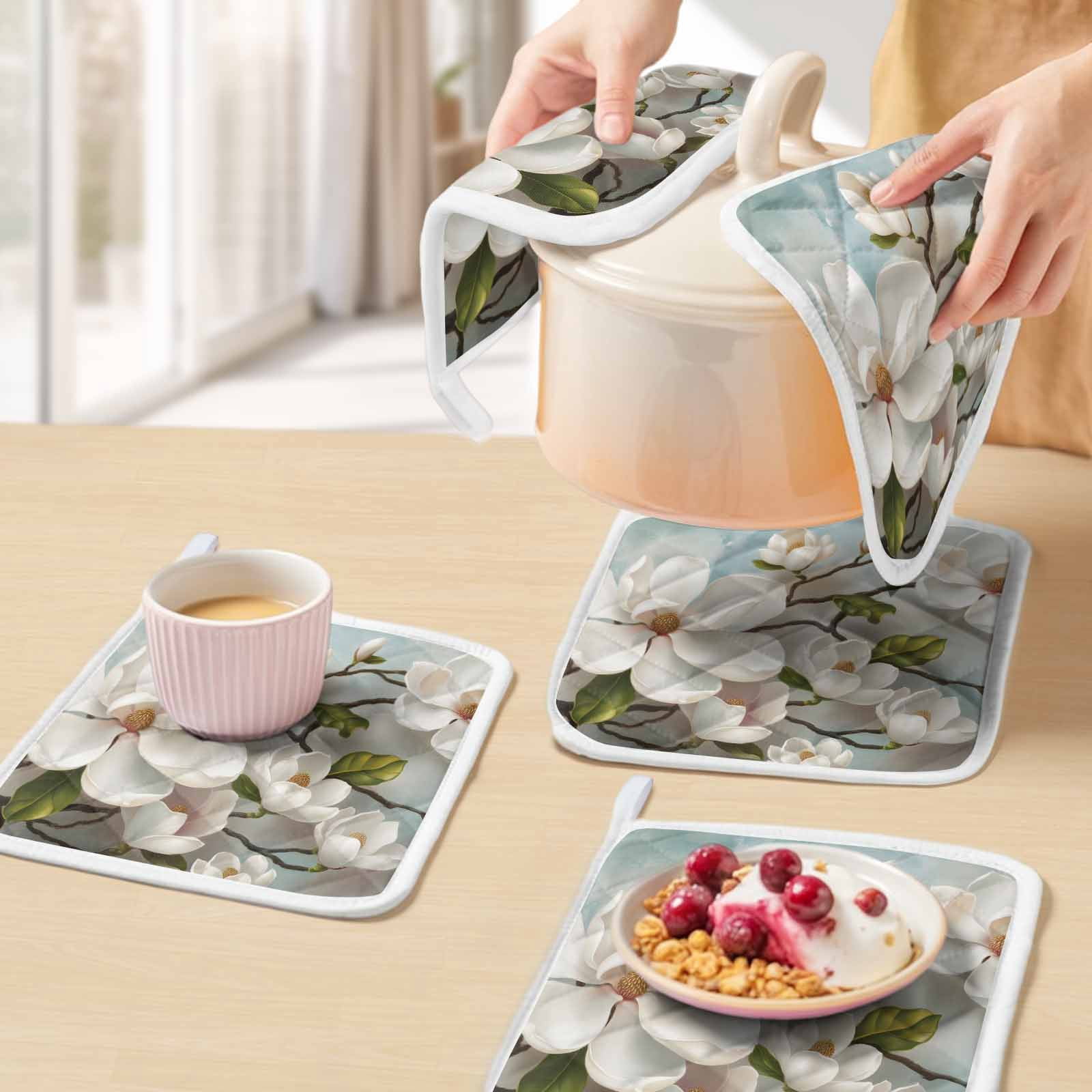 Vintage Flowers Pot Holders for Kitchen Heatproof Potholder, 4 Pack White Country Lily Floral Plant Branch Hot Pads Multipurpose Oven Pads Cloth Potholders Trivet for Cooking and Baking