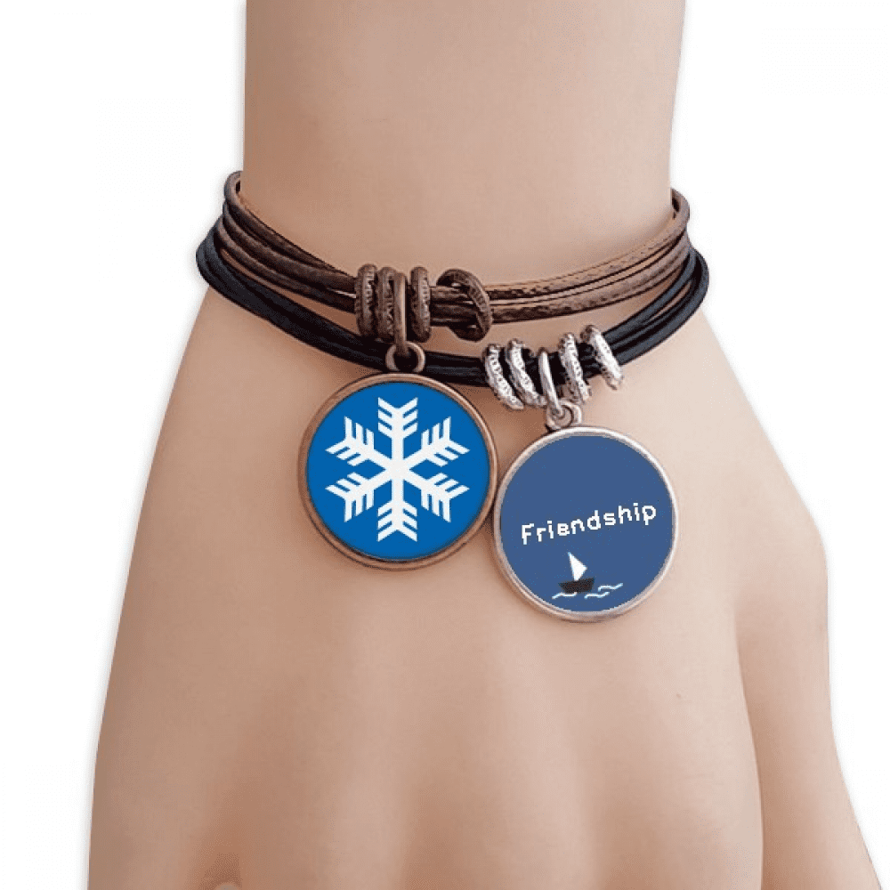 Winter Sport Snowflake Blue Outline Car Keychain Angel Wing Pendant　並行輸入品 50+ Seamless Pattern With Winter Sports Equipment On Blue