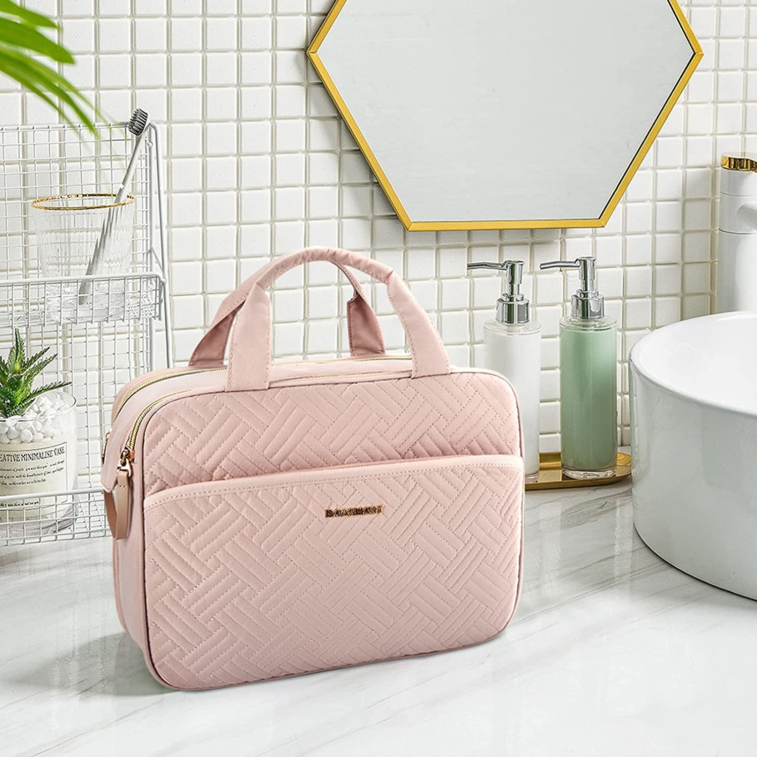 Large Toiletry Bag, Travel Makeup Organizer, Water-resistant Makeup Cosmetic Bag Door Room Essentials Travel Bag for Accessories, Shampoo, Full Sized Container, Toiletries (Black, Large)
