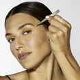 thumbnail image 3 of Pinzas Tweezerman de acero inoxidable con punta para cejas, 3 of 8