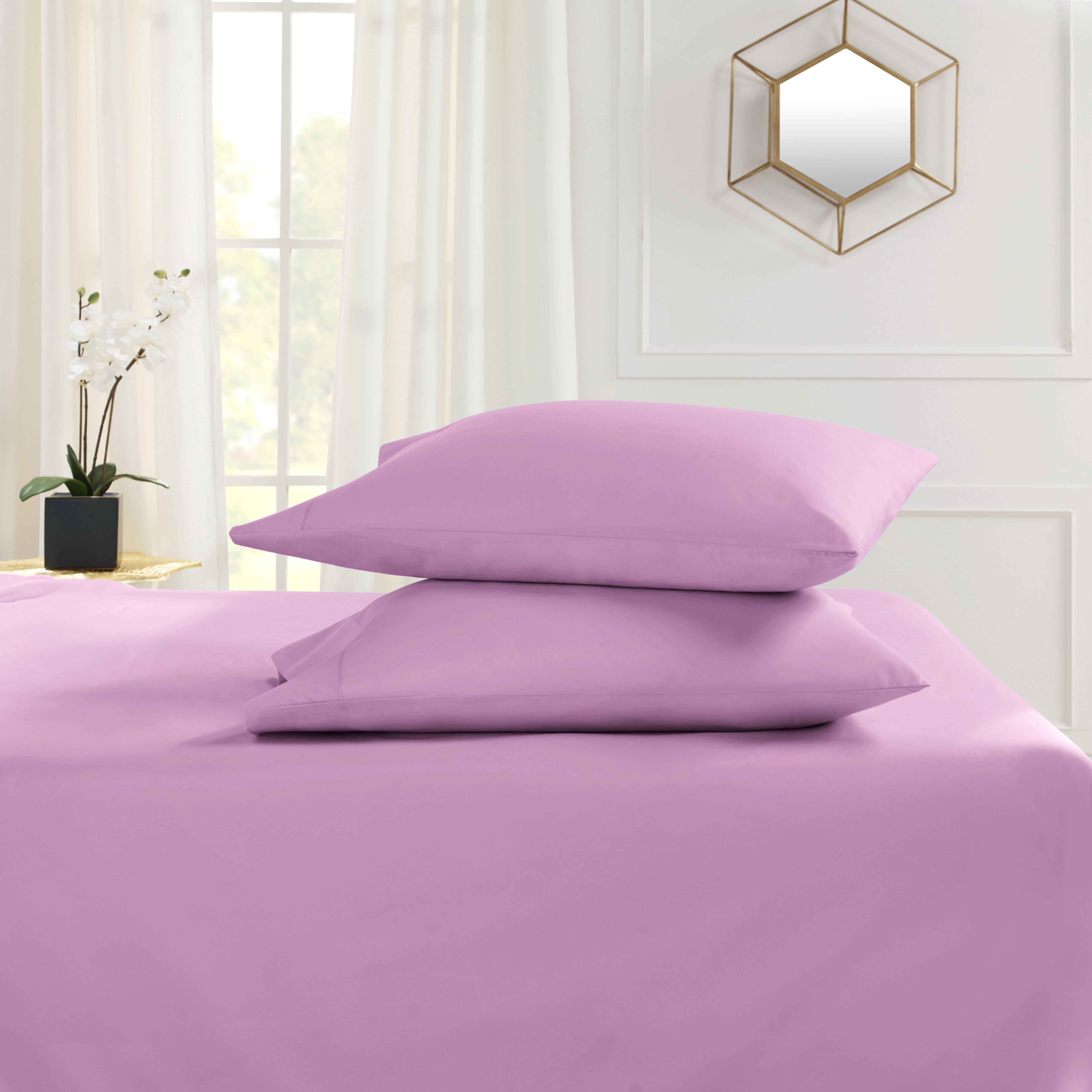 Hearth & Harbor Deep Pocket 3 Piece Solid Bed Sheet Set, 1800 Thread Count Microfiber Sheets, Twin-XL, Lavender Dream