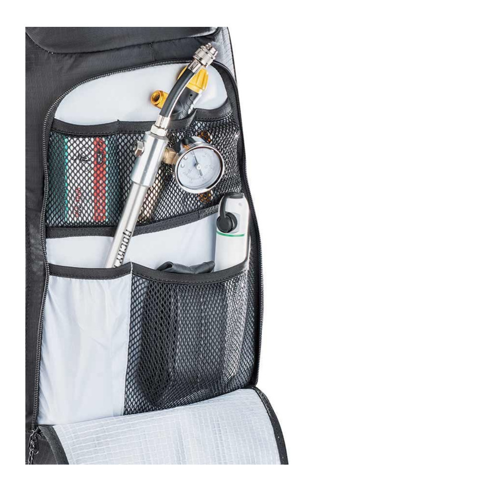 evoc enduro blackline 16l