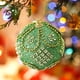 thumbnail image 5 of Adorno navideño con forma de bola de lentejuelas y acabado perlado, para colgar en interiores y exteriores, para fiestas, bodas, Halloween, Acción de Gracias, San Valentín, 5 of 5