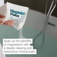 thumbnail image 4 of Flakes Bundle BetterYou Magnesium Flakes y sal de baño para dormir, 4 of 7