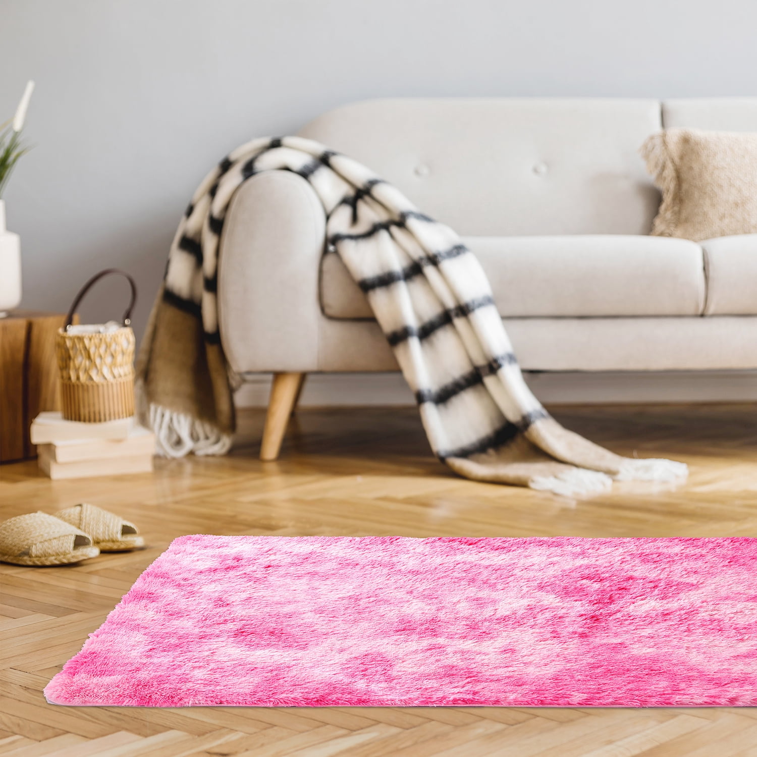 MerryHome Soft Plush Faux Fur Area Rug 3x5 Feet, Luxury Rectangular Fuzzy Carpet, Pink