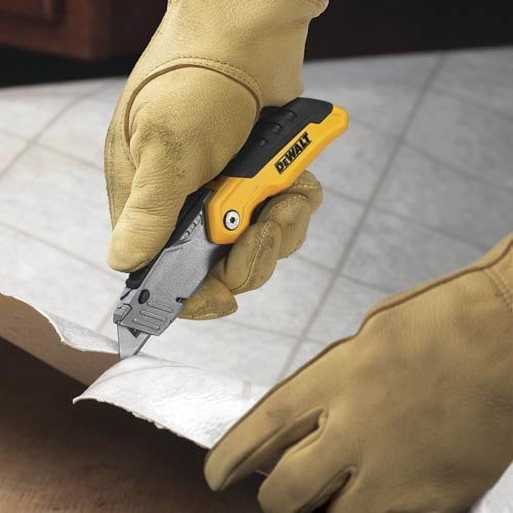 DEWALT Folding Retractable Utility Knife DWHT10035L - Folding Blade - 1 Piece, Black