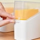 thumbnail image 5 of Recipiente Grande de Plástico Blanco para Guardar Queso con Tapa para El Frigorífico. Ideal para Guardar Queso, Frutas y Verduras, Diseño Compacto., 5 of 7