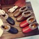 thumbnail image 2 of Zapatos de invierno y algodón Zapatillas de algodón grueso de terciopelo de invierno para mujer Botas de algodón cálidas impermeables de cuero para madres de mediana edad, 2 of 6