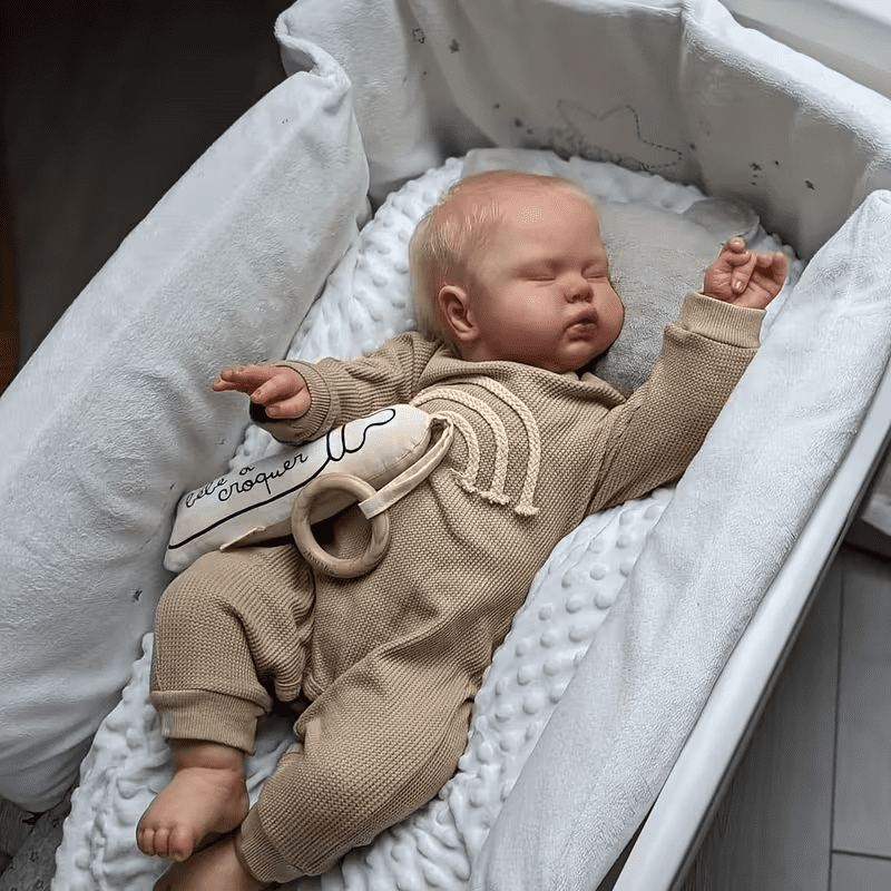 Lifelike Reborn Baby Dolls, Hand-Rooted Blonde Hair, 20-Inch 3D Painted Sleeping Newborn Doll, Ideal Christmas & Birthday Gift for Kids