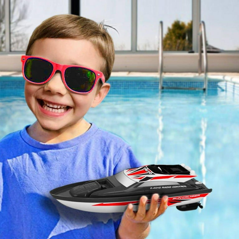 Sun Cruiser Remote Control Boat Black 300004B