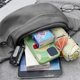 thumbnail image 4 of Bolsa de Pecho Unisex 34x15cm Nylon Riñonera Cruzada Impermeable Accesorios Casuales Deportivos de Viaje, 4 of 6