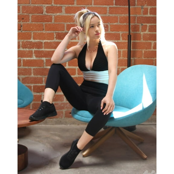 JOLIE HIGH-WAISTED CAPRI LEGGINGS WITH HIP POCKETS