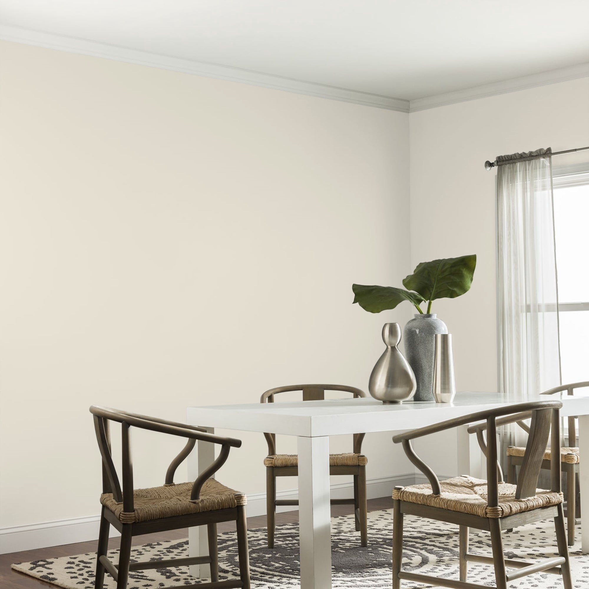 Glidden One Coat Southern Breeze / Beige Eggshell Interior Paint with Primer, 1 Quart