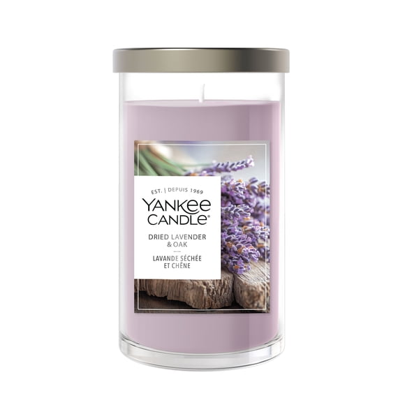 Bougie parfumée Yankee Candle Signature, Lavande séchée et chên, bougie pilier format moyen, parfumés avec jusqu’à 115 heures de temps de combustion, mélange de cire de soya pour un parfum constant