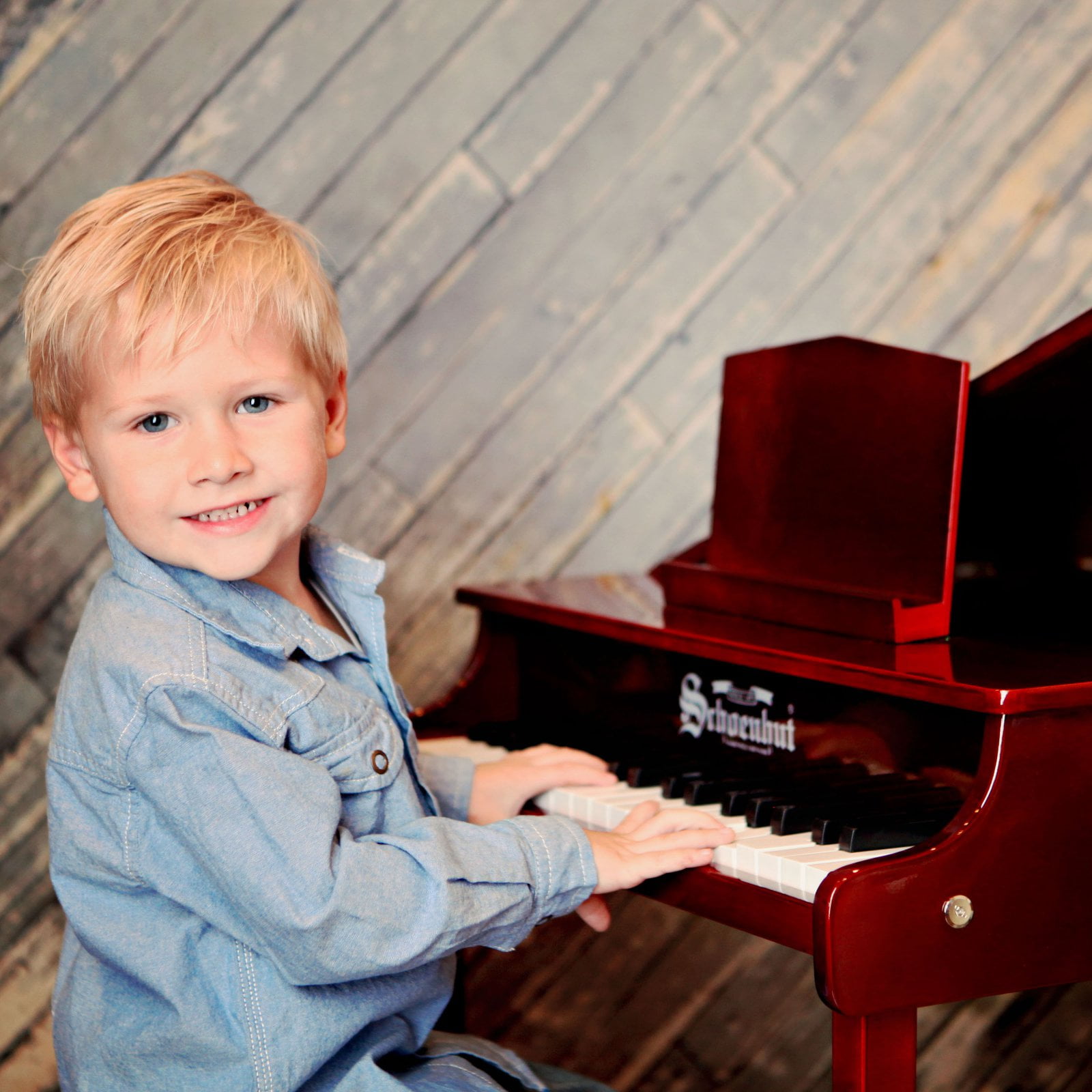 schoenhut 37 key concert grand