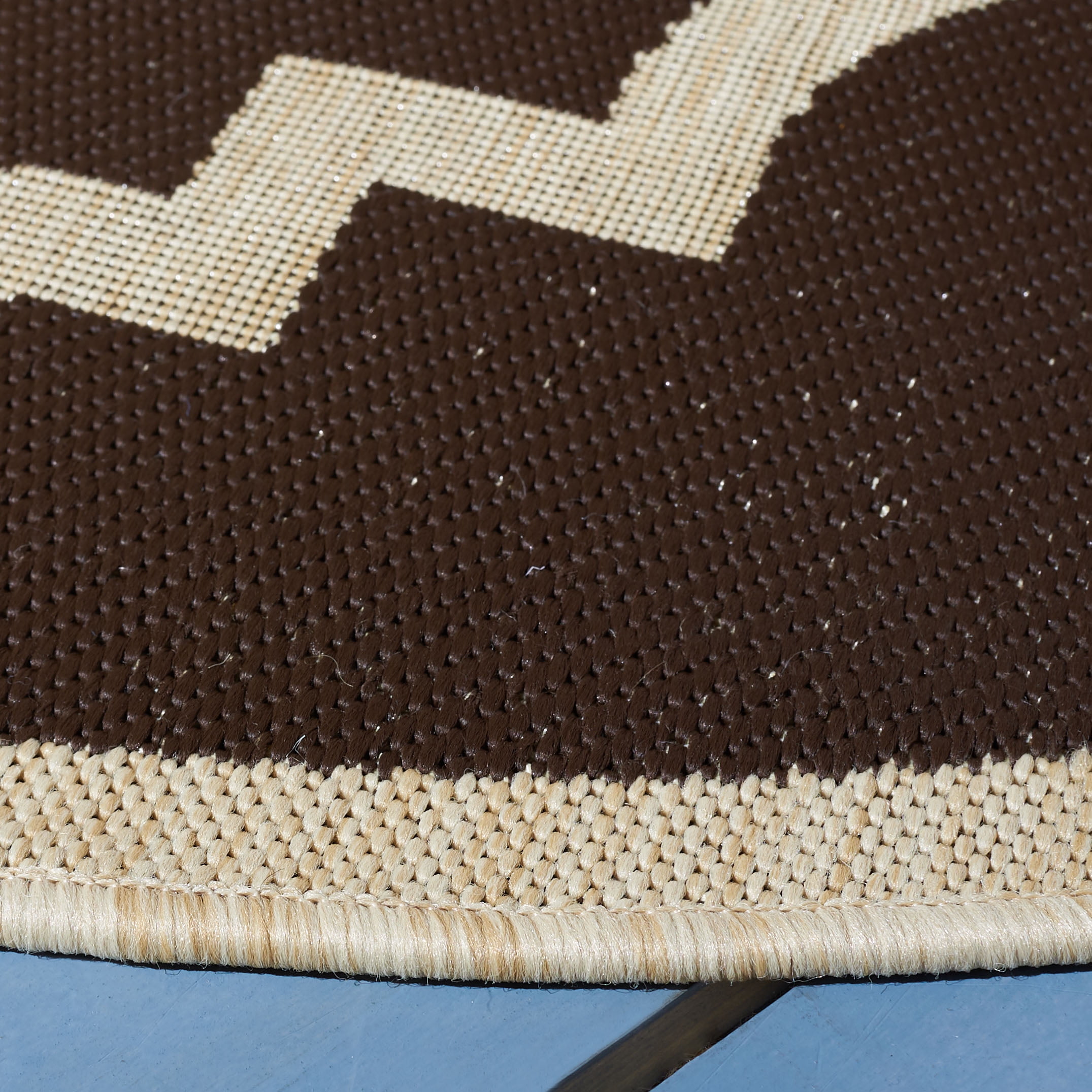 Safavieh Courtyard Becky Geometric Indoor/Outdoor Area Rug, Dark Brown, 7'10" x 7'10" Round