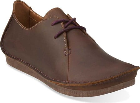 womens clarks lace up shoes