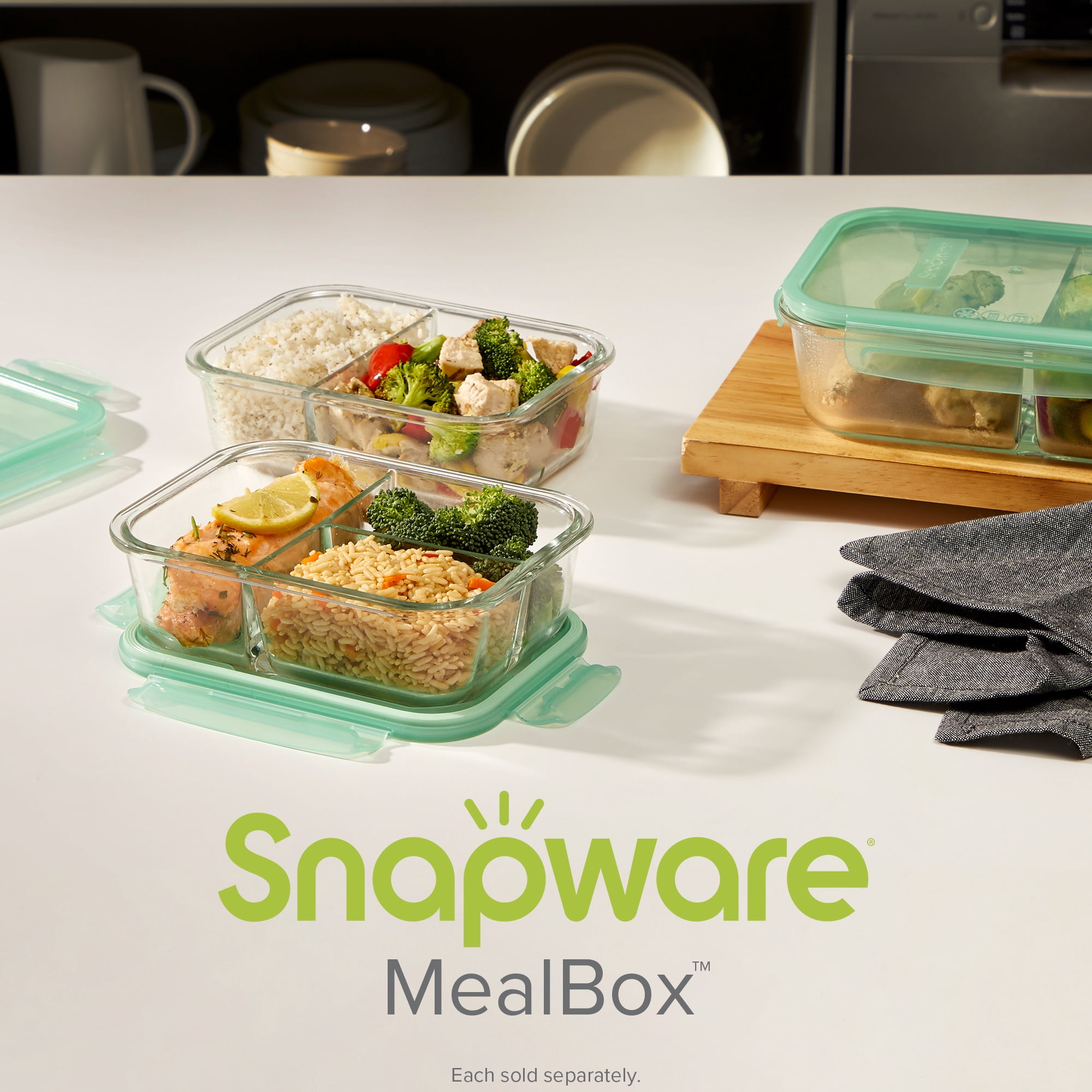 Snapware Meal Box 4-Cup Divided Glass Storage Container with Lid