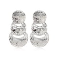 thumbnail image 1 of Pendientes con clip para la oreja de aleación galvanizada con diseño geométrico exagerado de tendencia de moda de joyería europea y americana para mujer, 1 of 6