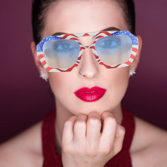 GOOHOCHY Stylish American Flag Sunglasses Fashionable Irregular Sunglasses for 4th of July Celebrations Comfortable Patriotic Eyewear
