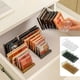 thumbnail image 1 of Bandeja organizadora de maquillaje transparente para paletas de sombras y gafas de sol - Espacio para guardar escritorios o cajones, 1 of 6