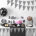 thumbnail image 4 of Set de decoración para fiestas con tema de coche de carreras, tatuaje con pista de carreras, 4 of 7