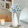 thumbnail image 3 of La Sala de Estar Está Decorada con Flores de Plástico, Flores de Seda, Flores de Mesa, Flores Decorativas, Ramos de Flores y Rosas Artificiales., 3 of 4