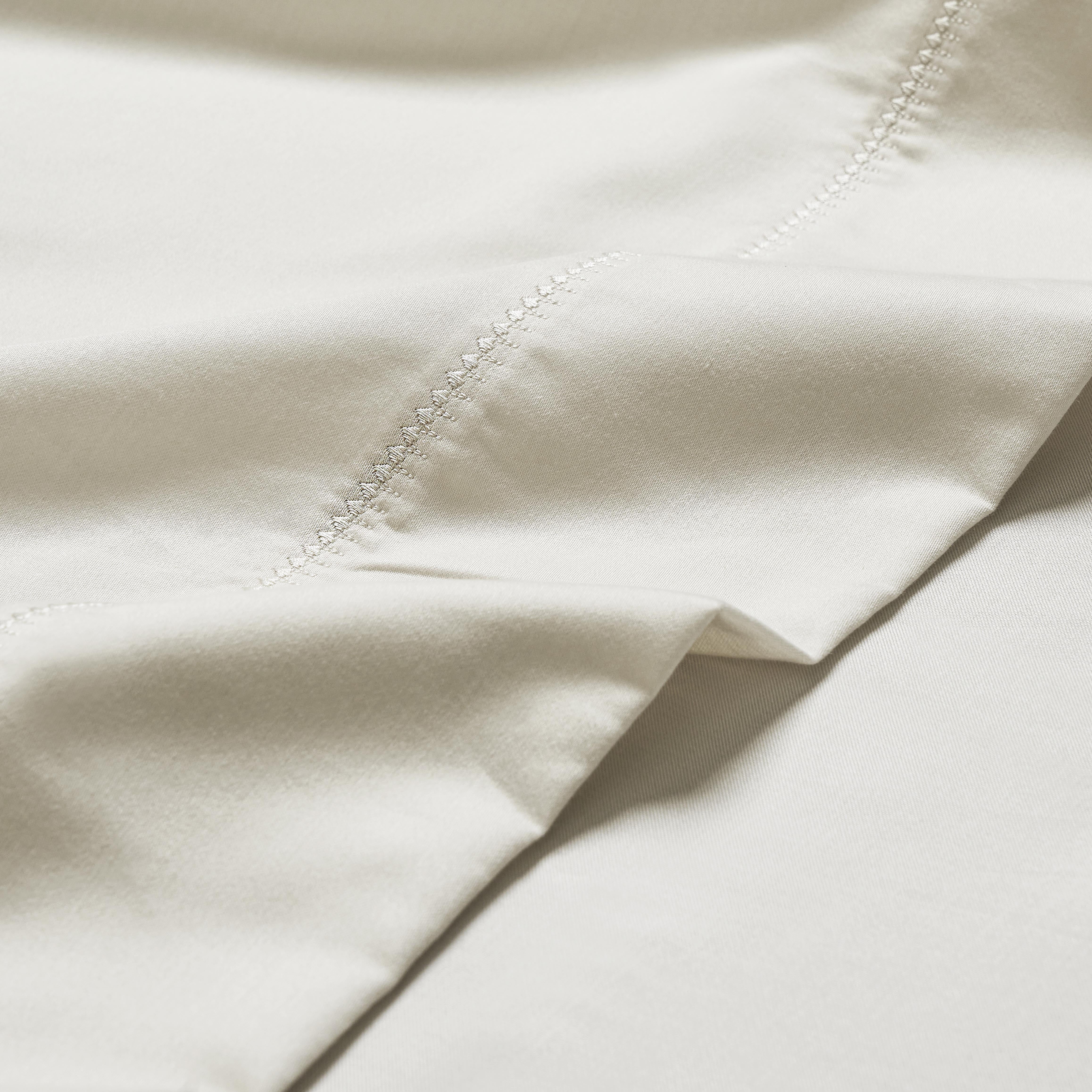 Superior Cotton Blend 600 Thread Count Embroidered Sheet Set, King, Ivory