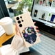thumbnail image 3 of "Protege tu iPhone a la moda con una funda de goma TPU a prueba de golpes con diseño creativo y minimalista de dibujos animados", 3 of 4