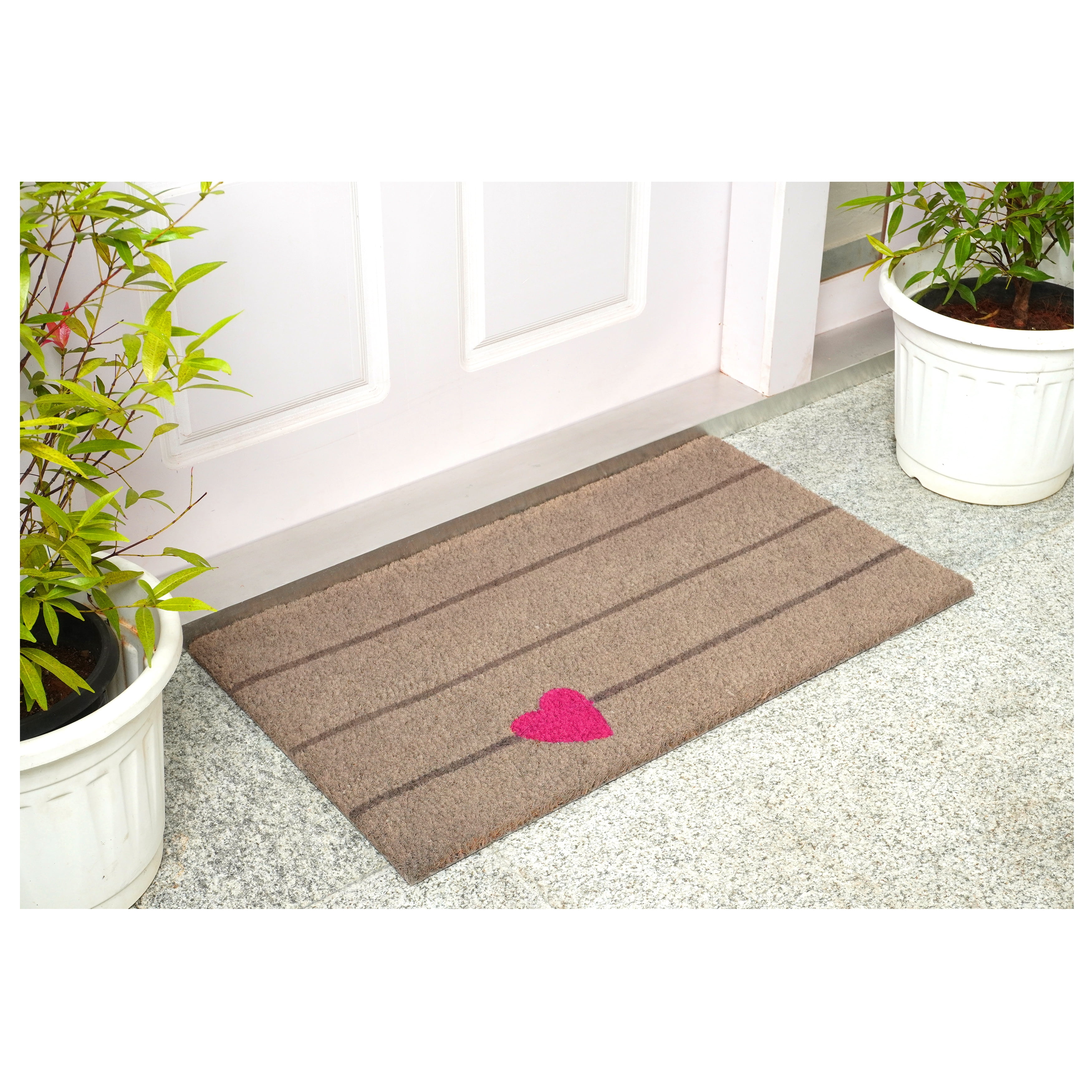 Calloway Mills 105071729 Pink Heart Doormat