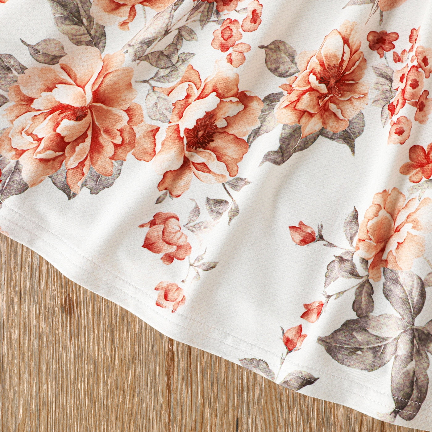 2pcs Toddler Girl Floral Print Butterfly Sleeve Chiffon Blouse and Belted Shorts Set