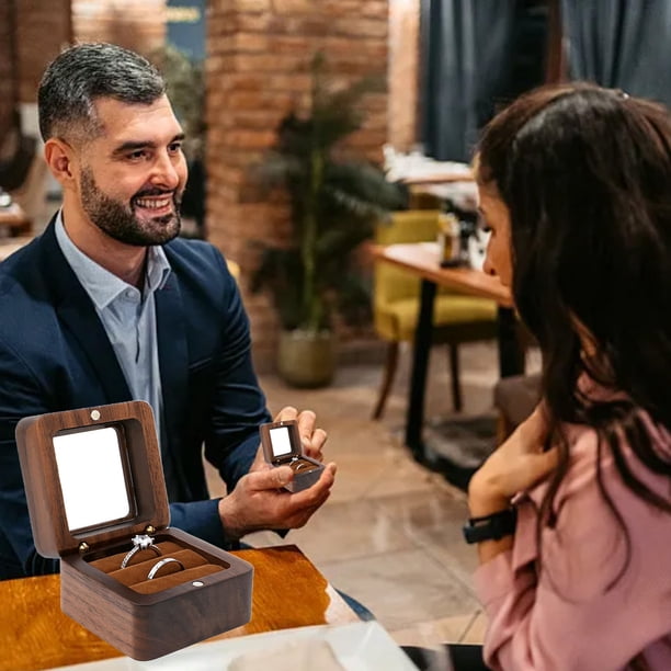 pstuiky Caja para anillos joyero caja de madera para anillos caja para anillos de compromiso con ranura caja para anillos de boda elegante y retro caja para anillos para propuesta de matrimonio.