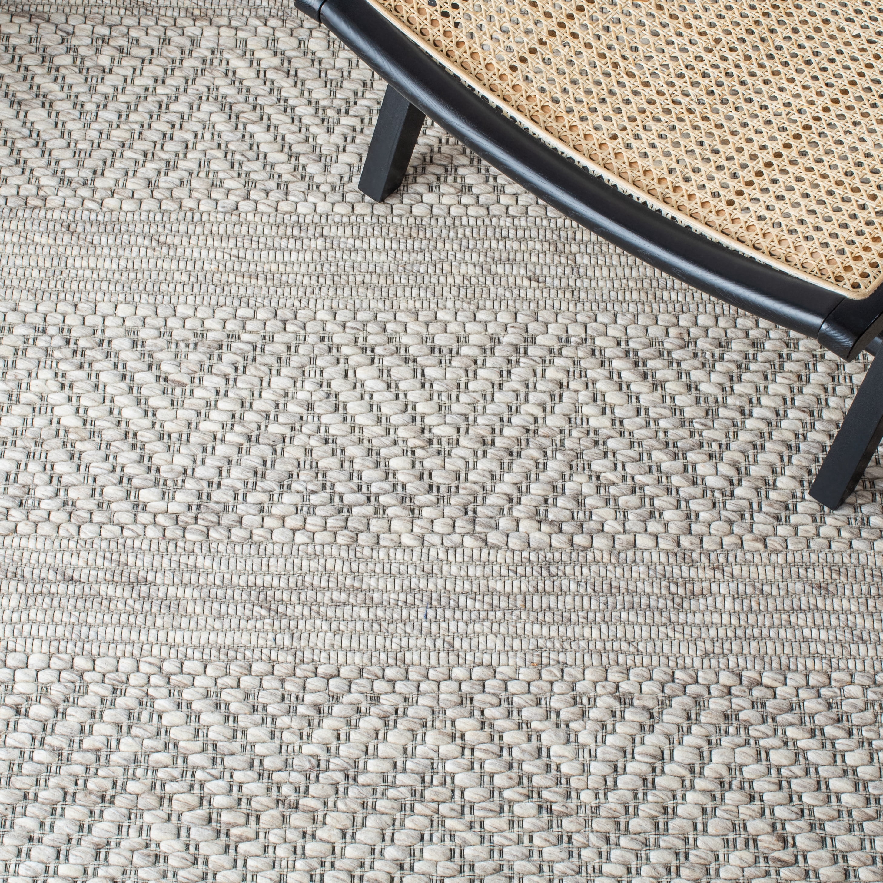 SAFAVIEH Marbella Keeleigh Diamond Area Rug, Beige/Light Grey, 10' x 14'