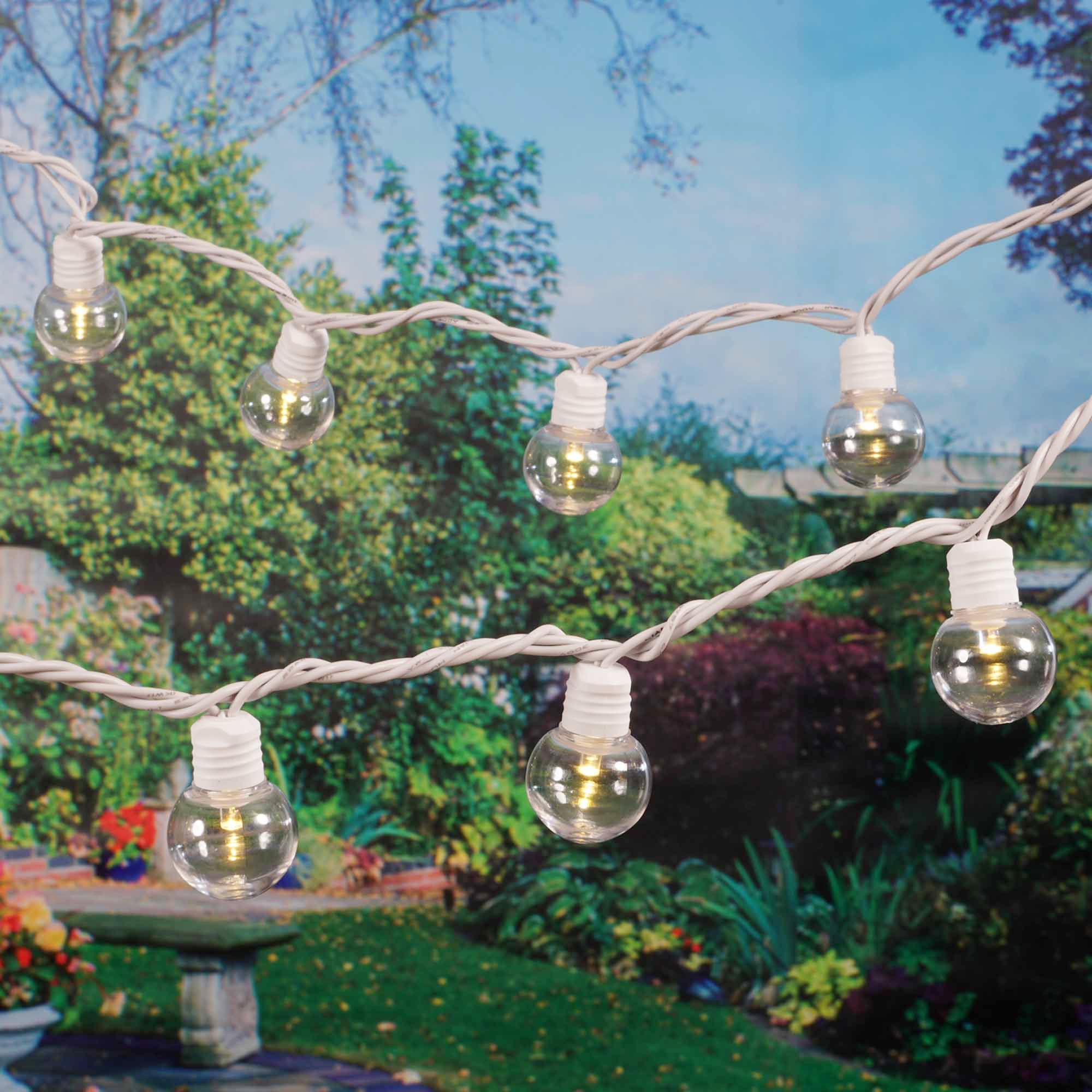 Mainstays 100-Count Plastic LED Globe Outdoor String Lights - image 3 of 9