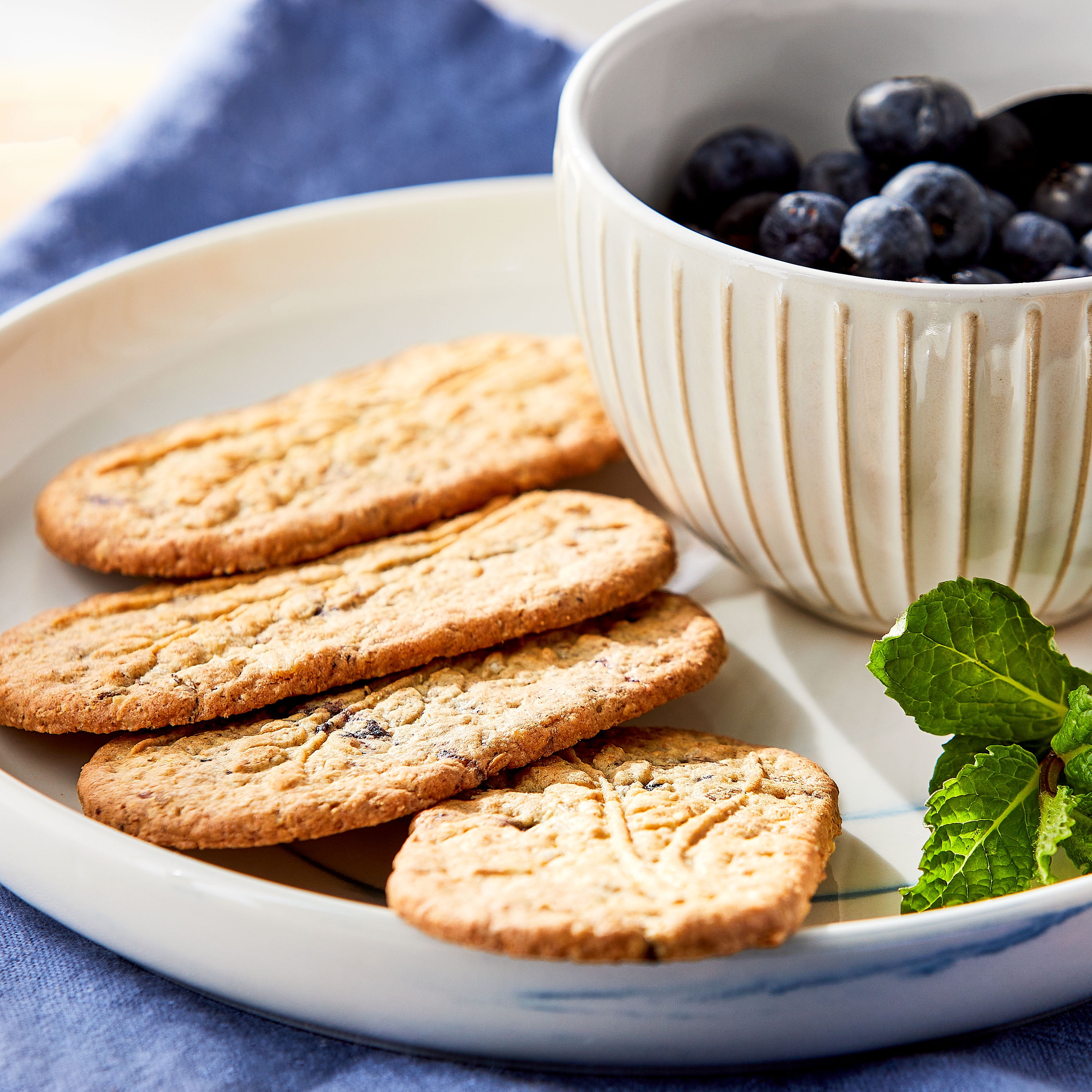 Great Value Blueberry Breakfast Biscuits, 8.8 oz, 5 Count