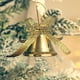 thumbnail image 5 of Juego de 6 adornos navideños dorados con forma de campana | Decoración navideña de plástico para árbol y hogar | Decoraciones festivas de interior para chimeneas, puertas y regalos, 5 of 8