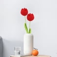 thumbnail image 1 of Tejiendo Tulipanes 2 ramos de flores artificiales tejidas a mano para decoración del hogar,oficina,bodas y fiestas (rojo) Rkxzt, 1 of 8