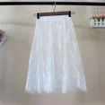 thumbnail image 4 of Falda corta de encaje con borde cruzado y cintura elástica para mujer, falda holgada informal de moda para primavera y otoño, 4 of 5