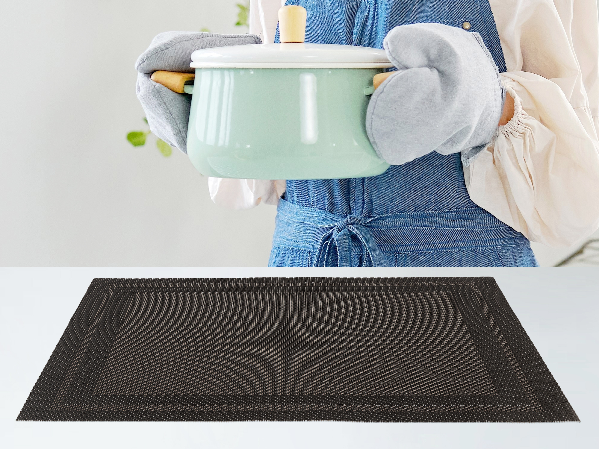 Unique Bargains Vinyl Placemats for Table Decor Washable Table Placemats 8pk Black 18x12in