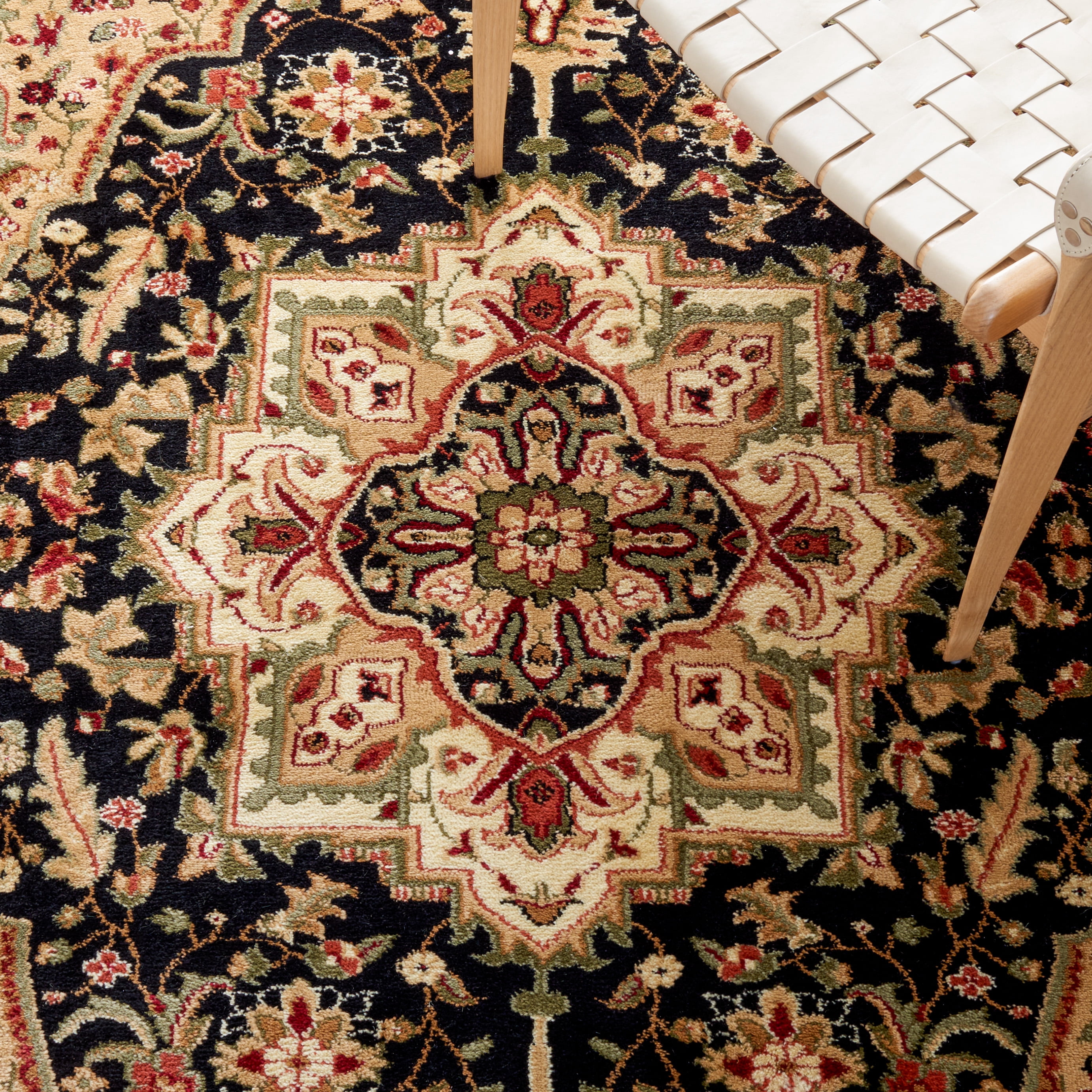 Safavieh Lyndhurst Miranda Floral Area Rug, Black/Beige, 6' x 8'