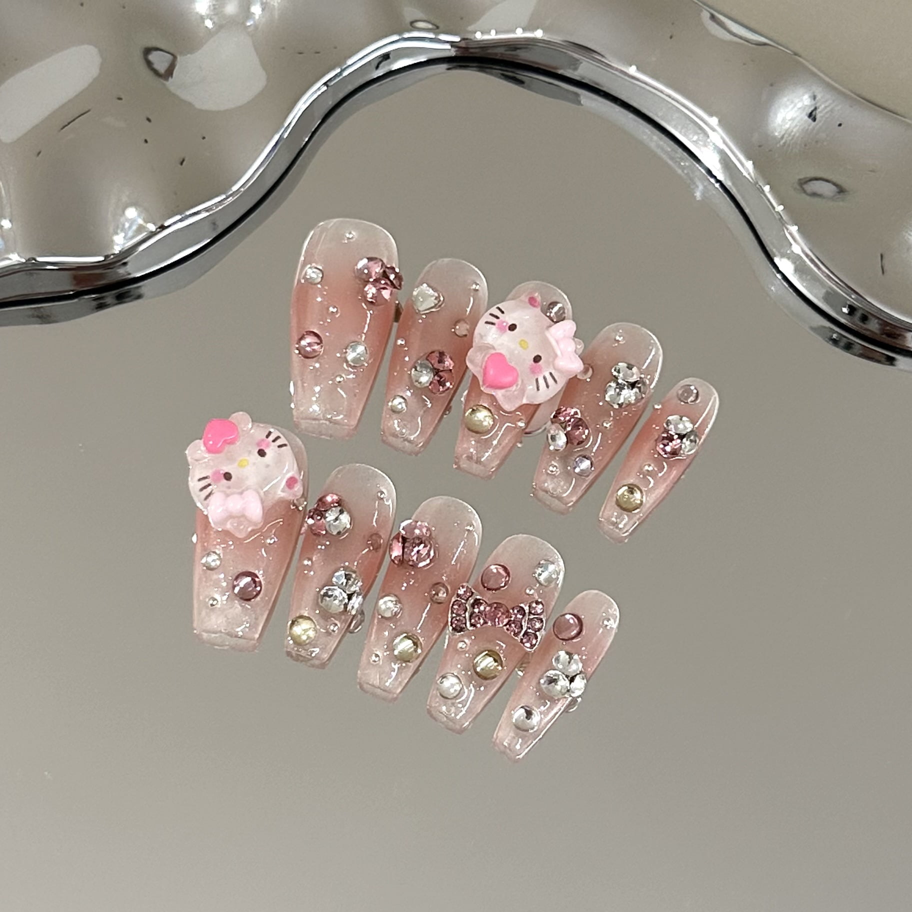 Cartoon cute hand-worn nail piece high-end pink blush nail art removable white kitten fake nail sticker