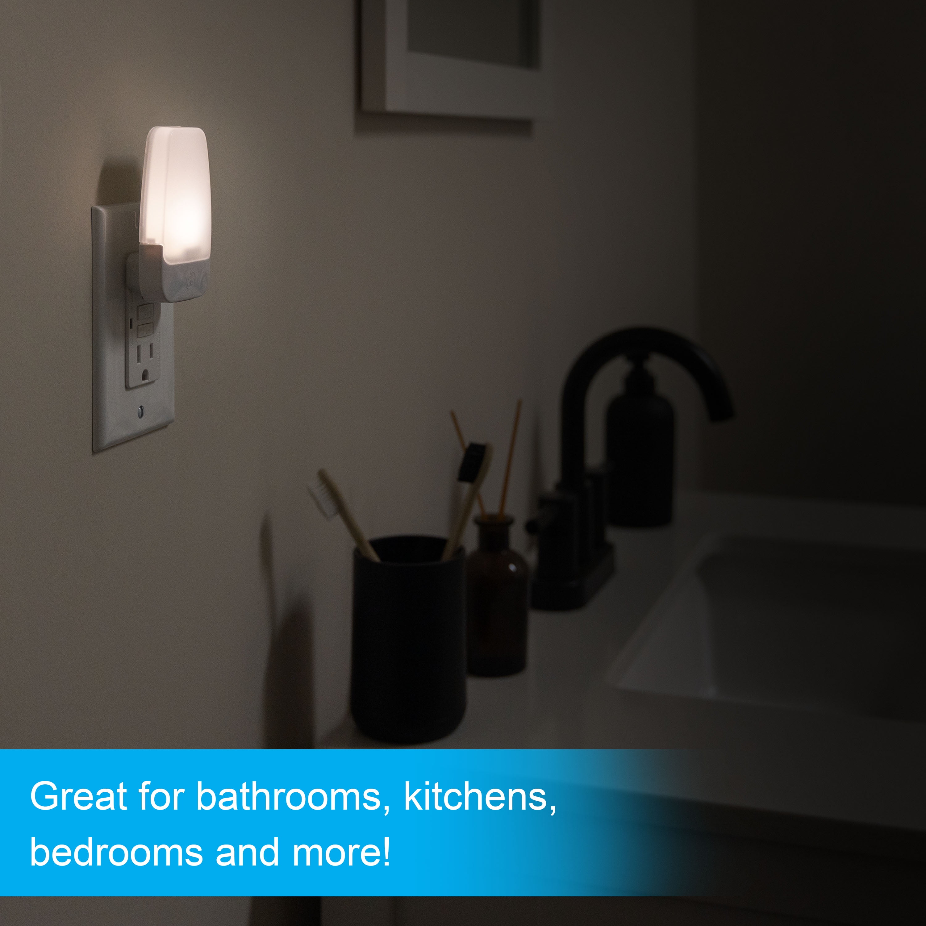 GE Automatic LED Plug in Night Light Light Sensing 5 in 2 Pack