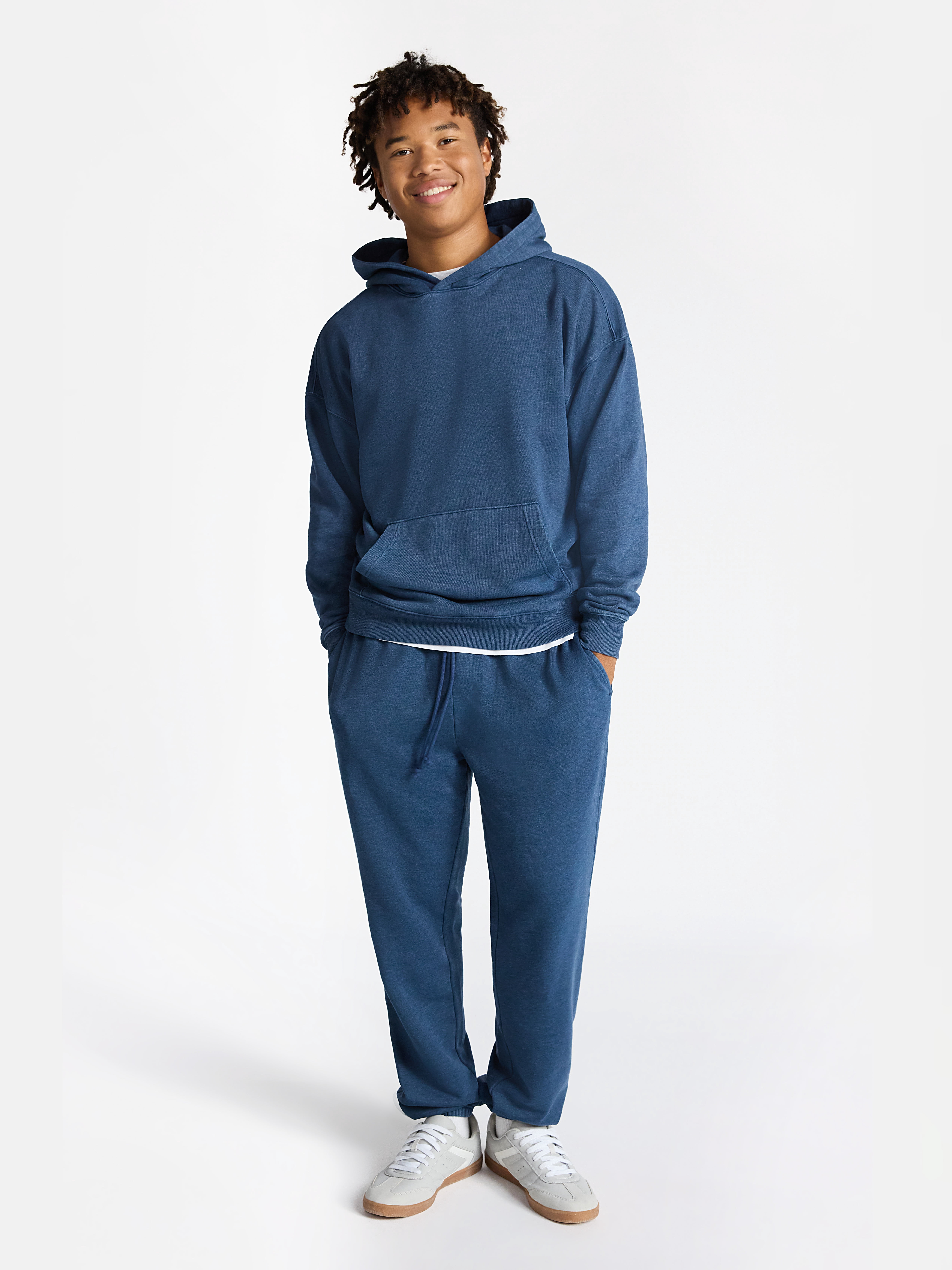 No Boundaries Oversized Hoodie with Long Sleeves, Men's & Big Men's